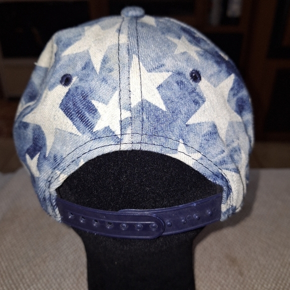 An American Flag snap back hat Lucky 7 Brand. - Picture 3 of 3